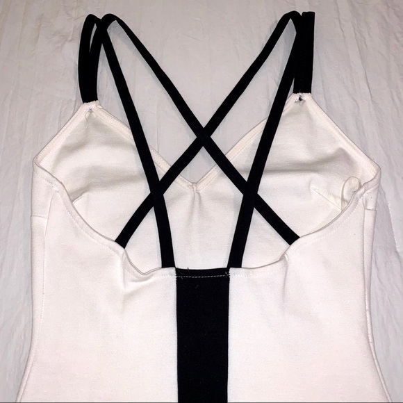 4/$25♦️CHARLOTTE RUSSE B&W Strappy Bodycon Dress - Picture 4 of 6